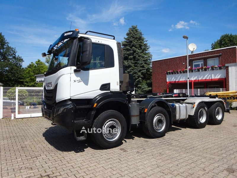 Iveco X-WAY 480 - Hook lift truck 8x4 - شاحنة برافعة خطافية: صورة 2 Iveco X-WAY 480 - Hook lift truck 8x4 - شاحنة برافعة خطافية: صورة 2