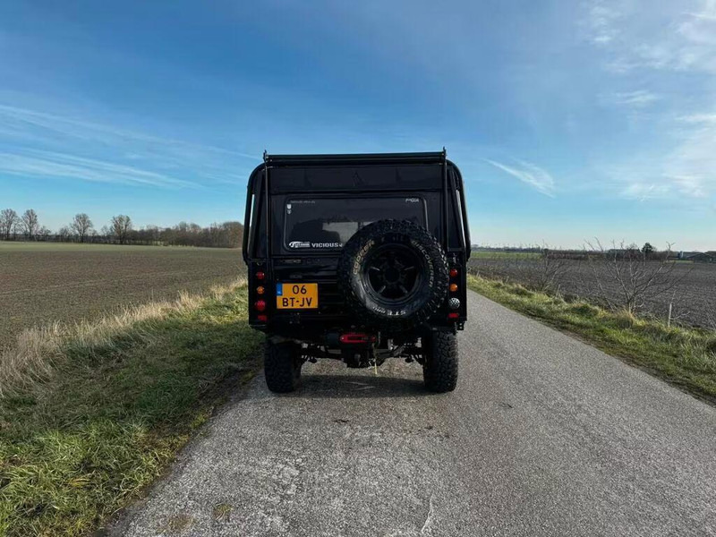 Land Rover Defender 130 - Off road 4x4 - سيارة دفع رباعي: صورة 3 Land Rover Defender 130 - Off road 4x4 - سيارة دفع رباعي: صورة 3