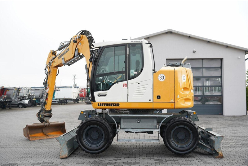 Liebherr 910 COMPACT LITRONIC / KOPARKA KOŁOWA / KLIMATYZACJA / KAMERA - حفار ذو عجلات: صورة 2 Liebherr 910 COMPACT LITRONIC / KOPARKA KOŁOWA / KLIMATYZACJA / KAMERA - حفار ذو عجلات: صورة 2