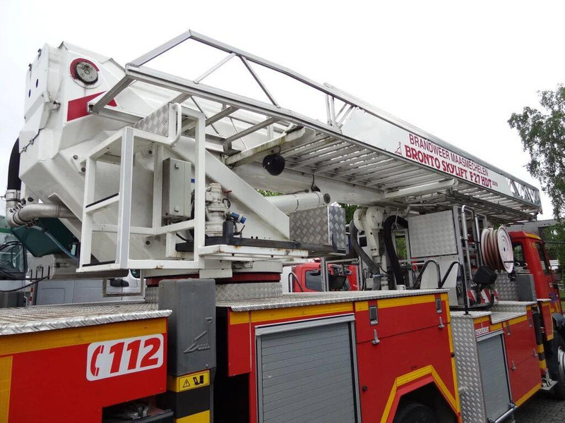 شاحنة حريق MAN 18.284 L2000 - Fire truck+ladder lift: صورة 10 شاحنة حريق MAN 18.284 L2000 - Fire truck+ladder lift: صورة 10