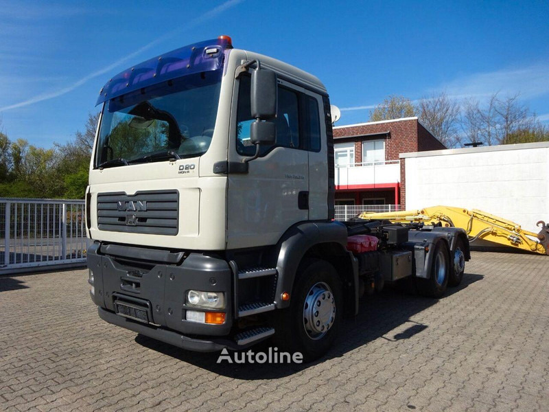 MAN 26.310 TGA - Hook lift truck - شاحنة برافعة خطافية: صورة 2 MAN 26.310 TGA - Hook lift truck - شاحنة برافعة خطافية: صورة 2