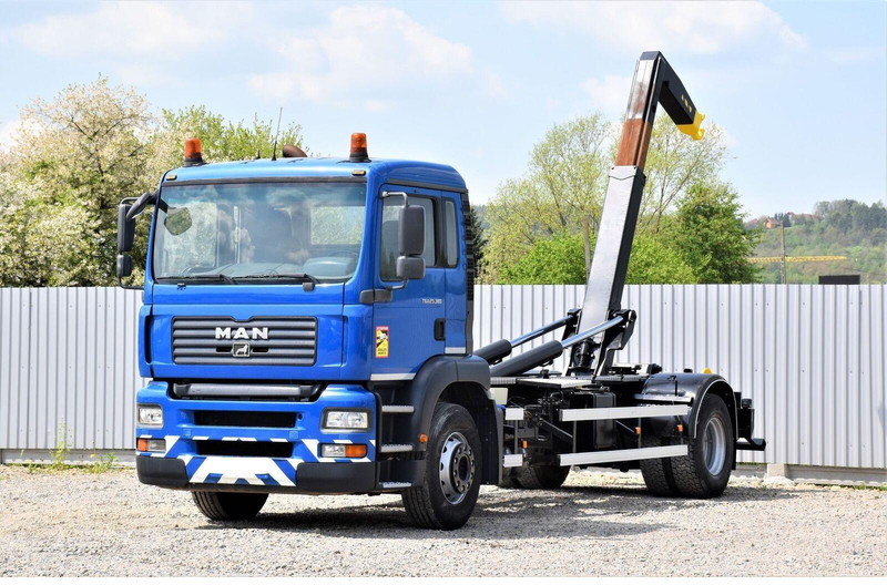 MAN TGA 18.310 - شاحنة برافعة خطافية: صورة 2 MAN TGA 18.310 - شاحنة برافعة خطافية: صورة 2