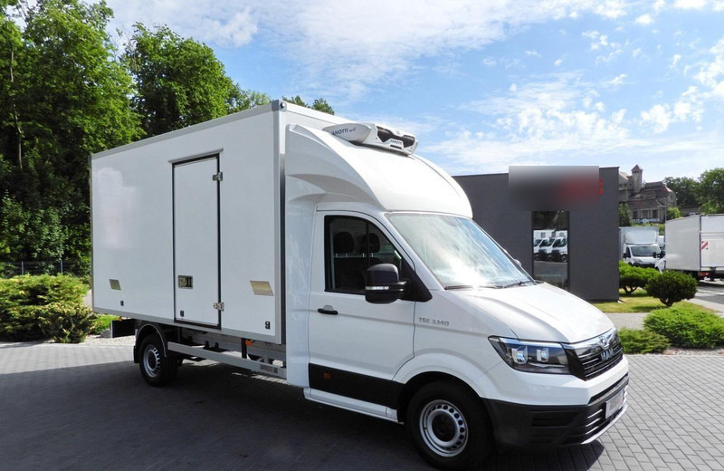 MAN TGE 3.140 CHŁODNIA KONTENER -1*C 8 PALET FUNKCJA GRZANIA TEMPOMA - شاحنة توصيل مبردة: صورة 1 MAN TGE 3.140 CHŁODNIA KONTENER -1*C 8 PALET FUNKCJA GRZANIA TEMPOMA - شاحنة توصيل مبردة: صورة 1