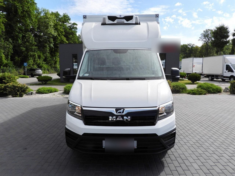 MAN TGE 3.140 CHŁODNIA KONTENER -1*C 8 PALET FUNKCJA GRZANIA TEMPOMA - شاحنة توصيل مبردة: صورة 5 MAN TGE 3.140 CHŁODNIA KONTENER -1*C 8 PALET FUNKCJA GRZANIA TEMPOMA - شاحنة توصيل مبردة: صورة 5