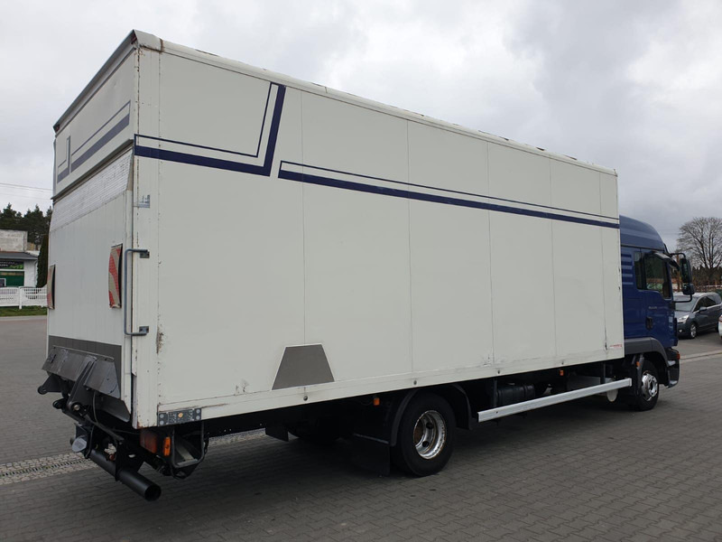 MAN TGL 8.220 EURO 5 CONTAINER+LIFT - شاحنة صندوقية: صورة 4 MAN TGL 8.220 EURO 5 CONTAINER+LIFT - شاحنة صندوقية: صورة 4