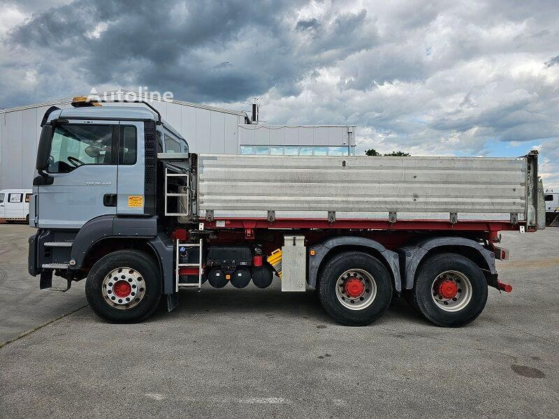 MAN TGS 26.440 - 3 way tipper - شاحنة قلاب: صورة 2 MAN TGS 26.440 - 3 way tipper - شاحنة قلاب: صورة 2