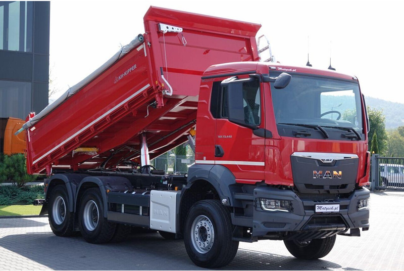 MAN TGS 33.440 / 6X4 / WYWROTKA 3 STRONNA / HYDROBURTA / BORDMATIC / - شاحنة قلاب: صورة 2 MAN TGS 33.440 / 6X4 / WYWROTKA 3 STRONNA / HYDROBURTA / BORDMATIC / - شاحنة قلاب: صورة 2