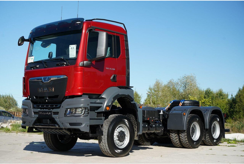 MAN TGS 33.480 / 6x6 / DO ZABUDOWY / FABRYCZNIE NOWY 2025 - شاحنة بهيكل معدني للمقصورة: صورة 1 MAN TGS 33.480 / 6x6 / DO ZABUDOWY / FABRYCZNIE NOWY 2025 - شاحنة بهيكل معدني للمقصورة: صورة 1