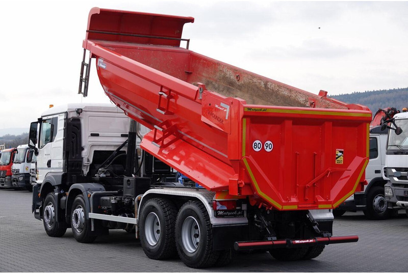 MAN TGS 35.430 / 8X4 / WYWROTKA TYLNOZSYPOWA / HYDROKLAPA / OPONY 10 - شاحنة قلاب: صورة 2 MAN TGS 35.430 / 8X4 / WYWROTKA TYLNOZSYPOWA / HYDROKLAPA / OPONY 10 - شاحنة قلاب: صورة 2