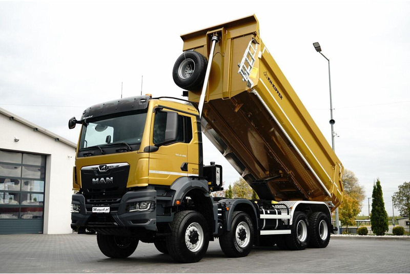 MAN TGS 41.480 / 8X8 / WYWROTKA / AUTOMAT / FABRYCZNIE NOWY / BOGATE - شاحنة قلاب: صورة 1 MAN TGS 41.480 / 8X8 / WYWROTKA / AUTOMAT / FABRYCZNIE NOWY / BOGATE - شاحنة قلاب: صورة 1