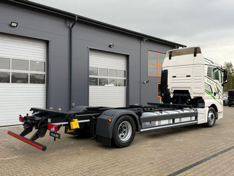 MAN TGX 18.470 // Przebieg 252 tyś. km !!! // Ciężarówka jak nowa // - شاحنة بهيكل معدني للمقصورة: صورة 4 MAN TGX 18.470 // Przebieg 252 tyś. km !!! // Ciężarówka jak nowa // - شاحنة بهيكل معدني للمقصورة: صورة 4