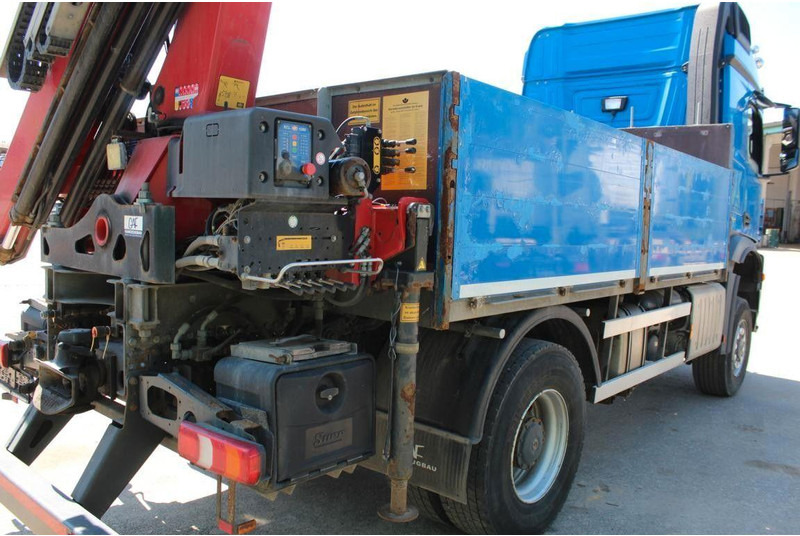 Mercedes-Benz 1848 4x4 Crane HMF 1820 - شاحنات مسطحة, شاحنة كرين: صورة 4 Mercedes-Benz 1848 4x4 Crane HMF 1820 - شاحنات مسطحة, شاحنة كرين: صورة 4