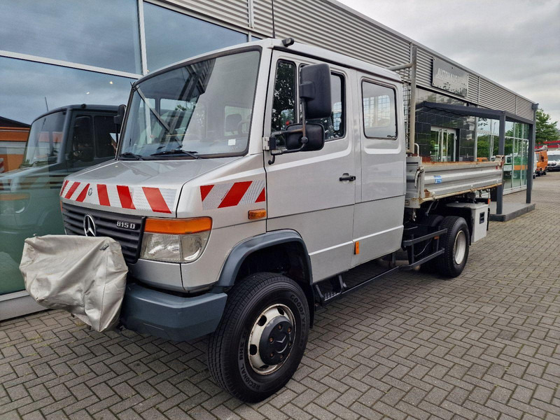Mercedes-Benz 815 4x4 Doka 3-Way Tipper - شاحنة قلاب: صورة 1 Mercedes-Benz 815 4x4 Doka 3-Way Tipper - شاحنة قلاب: صورة 1