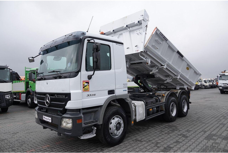 Mercedes-Benz ACTROS 3336 / 6x4 / WYWROTKA / BORDMATIC / HYDROBURTA / MEILLER - شاحنة قلاب: صورة 3 Mercedes-Benz ACTROS 3336 / 6x4 / WYWROTKA / BORDMATIC / HYDROBURTA / MEILLER - شاحنة قلاب: صورة 3