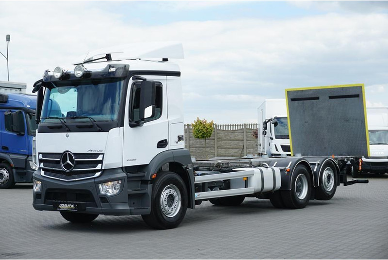 Mercedes-Benz ANTOS / 2535 / ACC / E 6 / BDF + WINDA / 7.15 , 7.45, 7.82 M / O - ناقلة حاويات/ شاحنة حاويات: صورة 2 Mercedes-Benz ANTOS / 2535 / ACC / E 6 / BDF + WINDA / 7.15 , 7.45, 7.82 M / O - ناقلة حاويات/ شاحنة حاويات: صورة 2