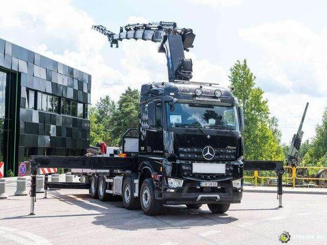 Mercedes-Benz AROCS 3251 8x4 HMF 8520 Fly Jib Winch - شاحنات مسطحة, شاحنة كرين: صورة 2 Mercedes-Benz AROCS 3251 8x4 HMF 8520 Fly Jib Winch - شاحنات مسطحة, شاحنة كرين: صورة 2
