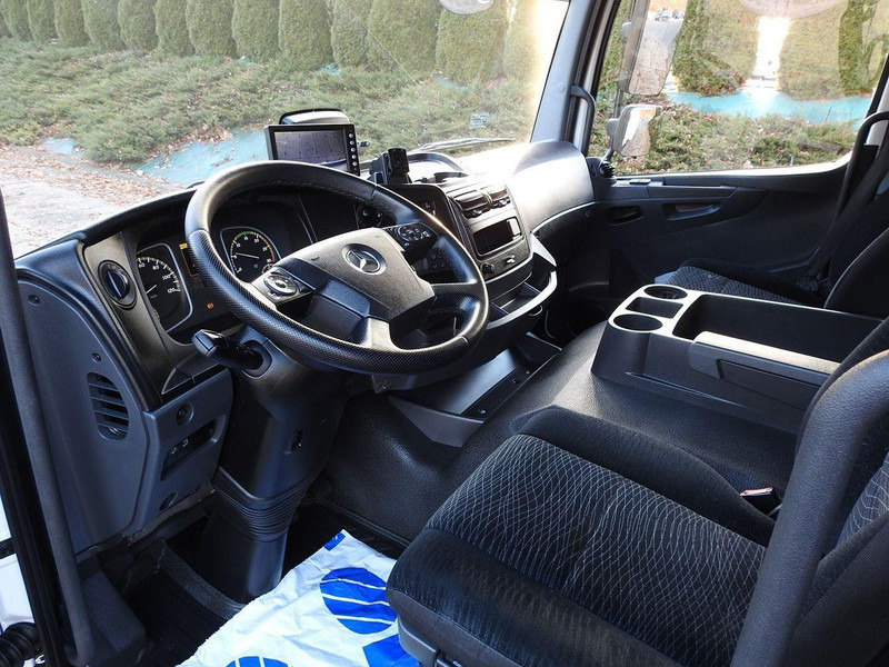 Mercedes-Benz ATEGO 12.24 KONTENER CHŁODNIA -10*C WINDA 16 PALET FUNKCJA GRZAN - شاحنة ذات مبرد: صورة 2 Mercedes-Benz ATEGO 12.24 KONTENER CHŁODNIA -10*C WINDA 16 PALET FUNKCJA GRZAN - شاحنة ذات مبرد: صورة 2