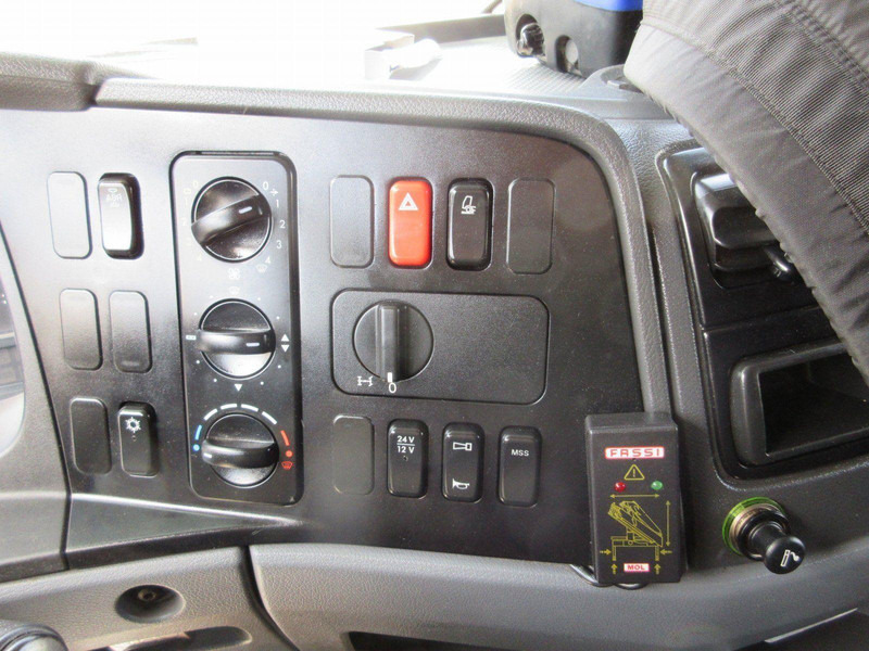 Mercedes-Benz ATEGO 1224 L - شاحنات مسطحة, شاحنة كرين: صورة 4 Mercedes-Benz ATEGO 1224 L - شاحنات مسطحة, شاحنة كرين: صورة 4