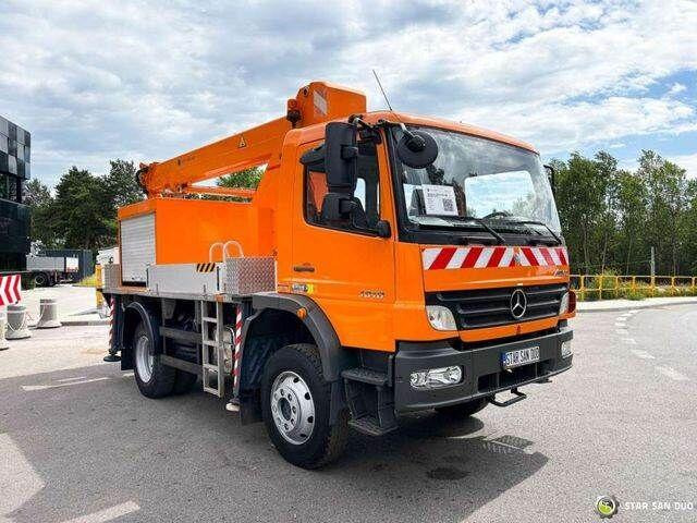 Mercedes-Benz ATEGO 4x4 1018 WUMAG WT 170 Platform Lift 17m - شاحنة, شاحنة كرين: صورة 2 Mercedes-Benz ATEGO 4x4 1018 WUMAG WT 170 Platform Lift 17m - شاحنة, شاحنة كرين: صورة 2