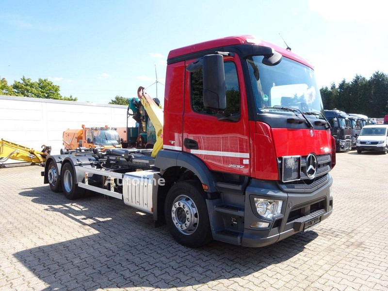 Mercedes-Benz Antos 2532 - Hook lift truck - شاحنة برافعة خطافية: صورة 4 Mercedes-Benz Antos 2532 - Hook lift truck - شاحنة برافعة خطافية: صورة 4
