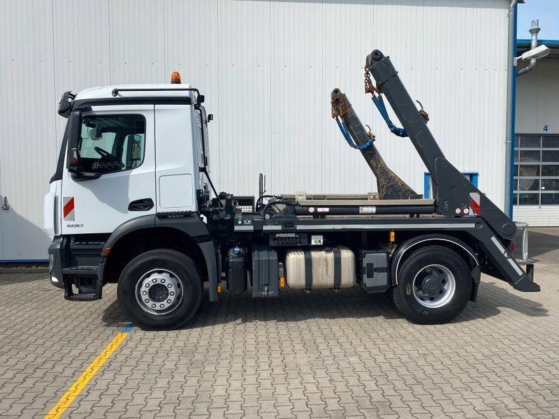 Mercedes-Benz Arocs 1830K - شاحنة لودر انزلاقي: صورة 3 Mercedes-Benz Arocs 1830K - شاحنة لودر انزلاقي: صورة 3