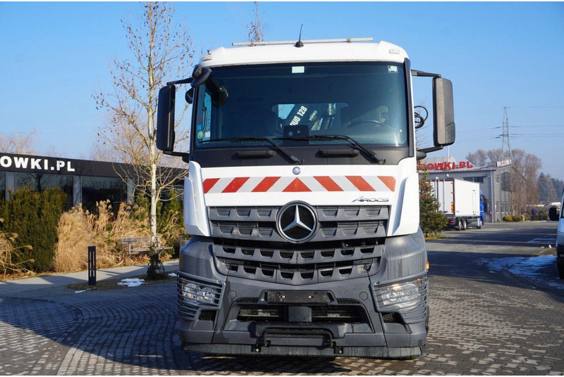 Mercedes-Benz Arocs 1833 3-Way Tipper Crane HIAB X-DUO 128 B - شاحنة قلاب, شاحنة كرين: صورة 4 Mercedes-Benz Arocs 1833 3-Way Tipper Crane HIAB X-DUO 128 B - شاحنة قلاب, شاحنة كرين: صورة 4