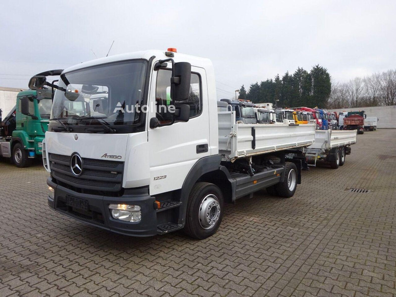 Mercedes-Benz Atego 1223 - 3 way tipper+semi-trailer - شاحنة قلاب: صورة 2 Mercedes-Benz Atego 1223 - 3 way tipper+semi-trailer - شاحنة قلاب: صورة 2