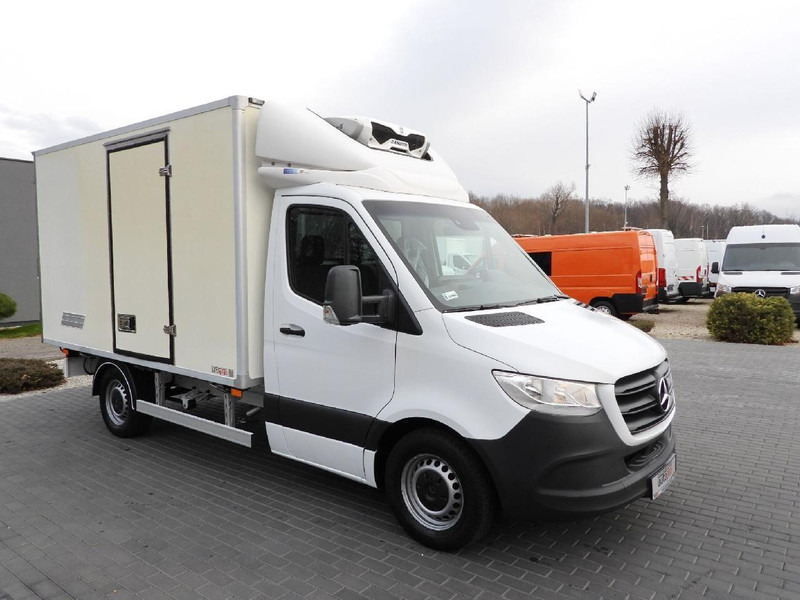 Mercedes-Benz SPRINTER 314 CHŁODNIA KONTENER -1*C TEMPOMAT NAWIGACJA KLIMATYZA - شاحنة توصيل مبردة: صورة 4 Mercedes-Benz SPRINTER 314 CHŁODNIA KONTENER -1*C TEMPOMAT NAWIGACJA KLIMATYZA - شاحنة توصيل مبردة: صورة 4
