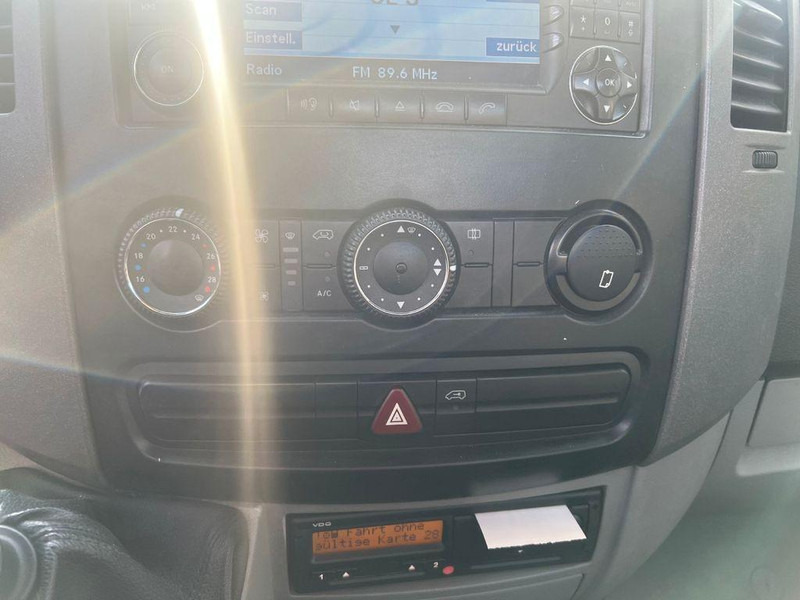 شاحنة جرار صغيرة Mercedes-Benz SPRINTER 519: صورة 19