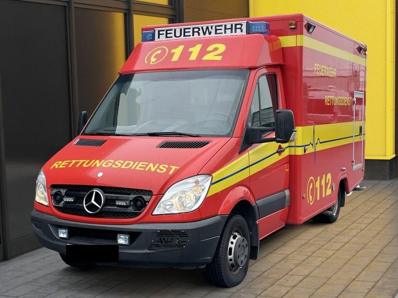 Mercedes-Benz Sprinter 516 CDI Ambulance car - سيارة إسعاف: صورة 1 Mercedes-Benz Sprinter 516 CDI Ambulance car - سيارة إسعاف: صورة 1