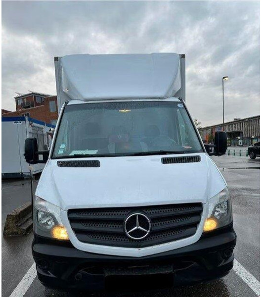 Mercedes-Benz Sprinter Koffer + Tail lift - شاحنة بصندوق مغلق: صورة 1 Mercedes-Benz Sprinter Koffer + Tail lift - شاحنة بصندوق مغلق: صورة 1