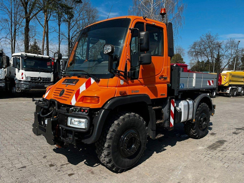 Mercedes-Benz UNIMOG U400 405/12 ZUGMASCHINE/ KIPPER - شاحنة قلاب التعدين: صورة 2 Mercedes-Benz UNIMOG U400 405/12 ZUGMASCHINE/ KIPPER - شاحنة قلاب التعدين: صورة 2