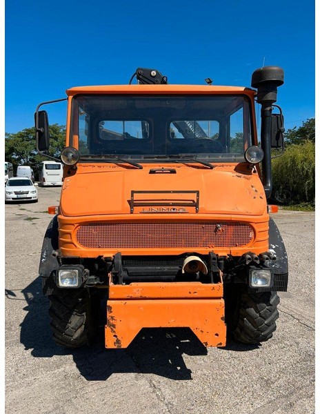 Mercedes-Benz UNIMOG - آلة حرث الحديقة: صورة 2 Mercedes-Benz UNIMOG - آلة حرث الحديقة: صورة 2