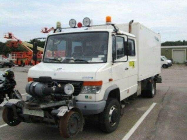 Mercedes-Benz VARIO Schörling RAIL ROAD Two Way Schienen - شاحنة صندوقية: صورة 1 Mercedes-Benz VARIO Schörling RAIL ROAD Two Way Schienen - شاحنة صندوقية: صورة 1