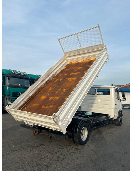 Mercedes-Benz Vario 816 816/AHK/ Blatt-Blatt /Radstand 4250mm - شاحنة قلاب: صورة 4 Mercedes-Benz Vario 816 816/AHK/ Blatt-Blatt /Radstand 4250mm - شاحنة قلاب: صورة 4