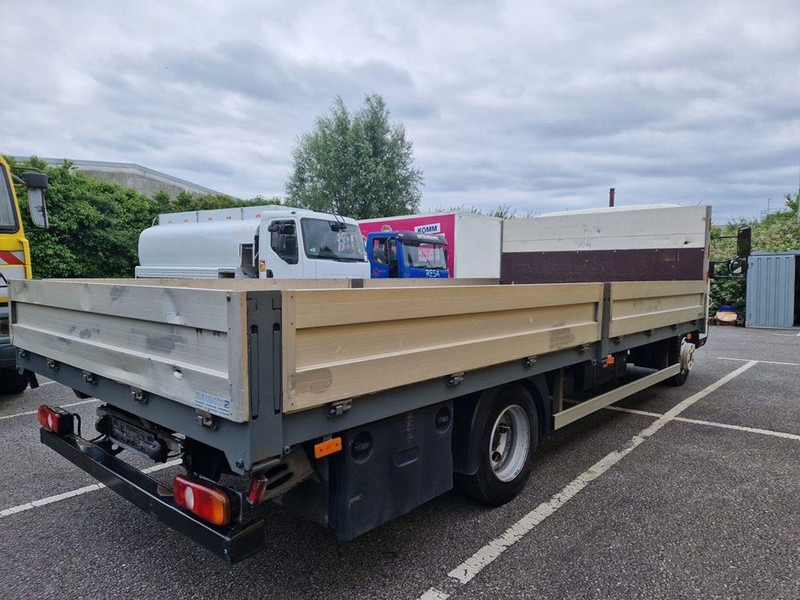 Mitsubishi 70 C 18 Fuso Canter Pritschenwagen Euro 6 - شاحنات مسطحة: صورة 4 Mitsubishi 70 C 18 Fuso Canter Pritschenwagen Euro 6 - شاحنات مسطحة: صورة 4