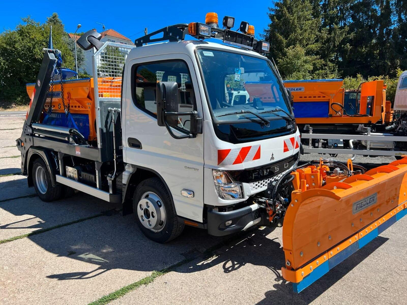 Mitsubishi Fuso Canter 6S15 - Skip loader truck - شاحنة لودر انزلاقي: صورة 2 Mitsubishi Fuso Canter 6S15 - Skip loader truck - شاحنة لودر انزلاقي: صورة 2
