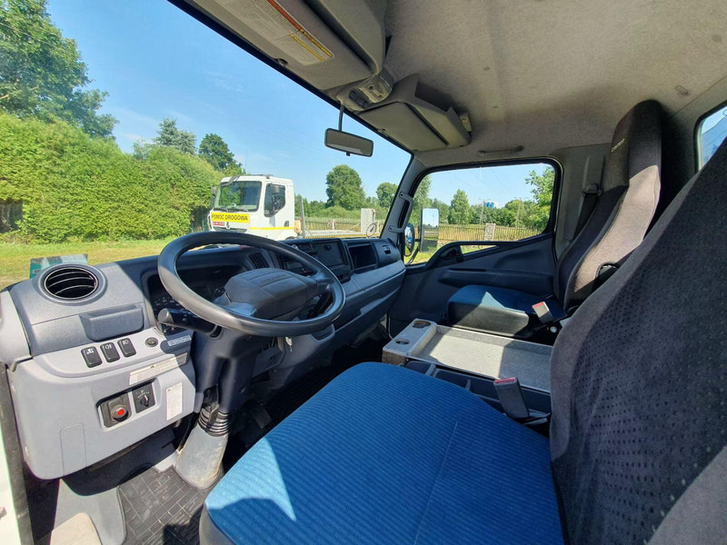 Mitsubishi Fuso Canter 7C15 - Flatbed truck + crane - شاحنات مسطحة, شاحنة كرين: صورة 5 Mitsubishi Fuso Canter 7C15 - Flatbed truck + crane - شاحنات مسطحة, شاحنة كرين: صورة 5