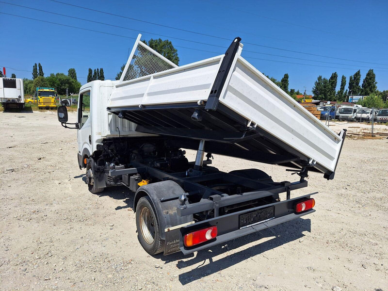 Nissan Cabstar 2,5 TDi - 3 sided Tipper - قلاب صغير: صورة 5 Nissan Cabstar 2,5 TDi - 3 sided Tipper - قلاب صغير: صورة 5