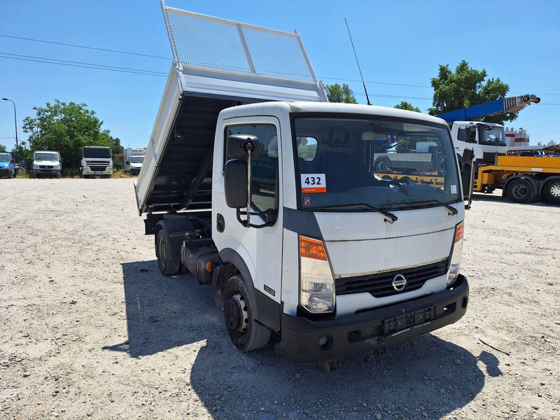 Nissan Cabstar 2,5 TDi - 3 sided Tipper - قلاب صغير: صورة 1 Nissan Cabstar 2,5 TDi - 3 sided Tipper - قلاب صغير: صورة 1