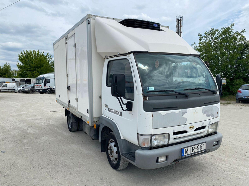 Nissan Cabstar 3,0 tdi Frigo + meat hook - 3,5t - شاحنة توصيل مبردة: صورة 1 Nissan Cabstar 3,0 tdi Frigo + meat hook - 3,5t - شاحنة توصيل مبردة: صورة 1