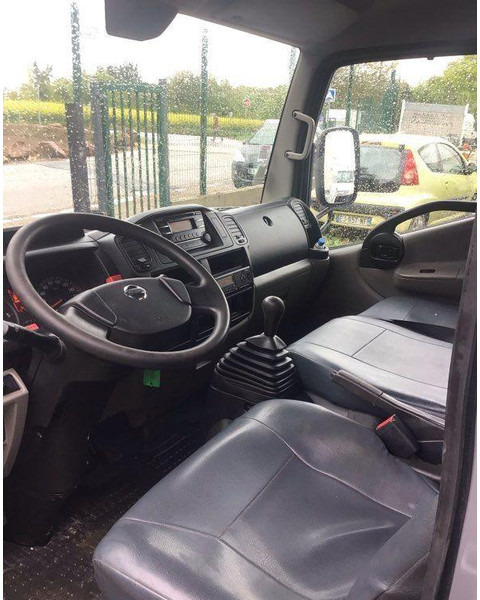 Nissan NT400 - Tipper+crane - شاحنة قلاب, شاحنة كرين: صورة 5 Nissan NT400 - Tipper+crane - شاحنة قلاب, شاحنة كرين: صورة 5