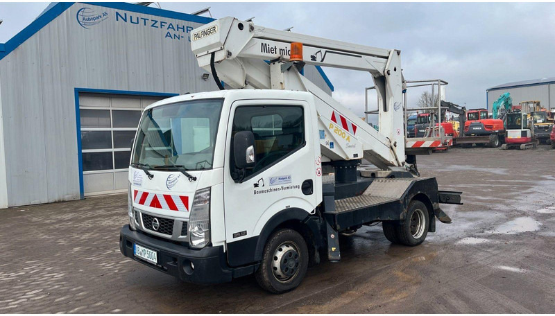 Nissan Palfinger P200A-NC 17m - شاحنة, شاحنة كرين: صورة 1 Nissan Palfinger P200A-NC 17m - شاحنة, شاحنة كرين: صورة 1