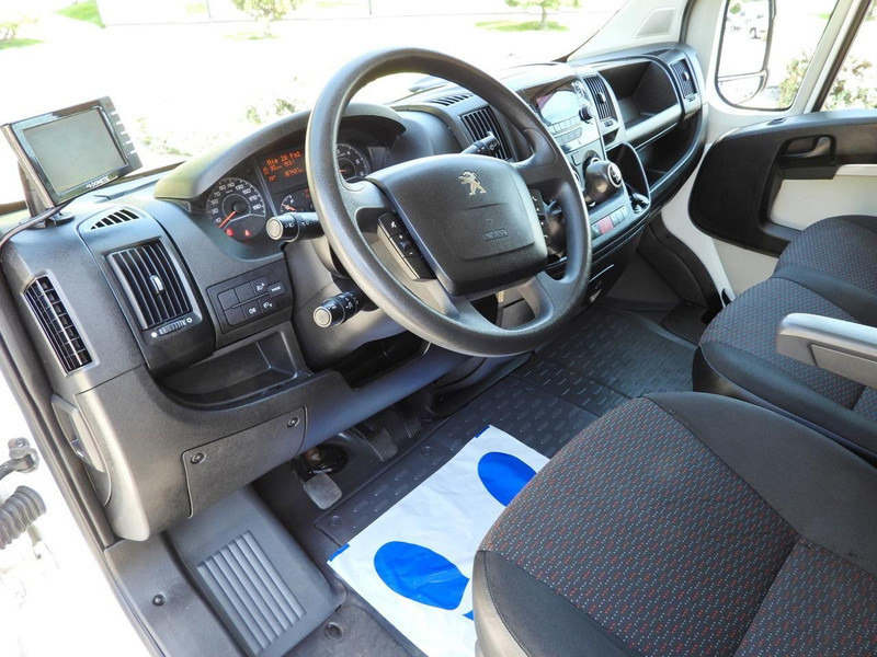 Peugeot BOXER KONTENER WINDA 8 PALET TEMPOMAT KLIMATYZACJA  130KM [ K249 - شاحنة بصندوق مغلق: صورة 2 Peugeot BOXER KONTENER WINDA 8 PALET TEMPOMAT KLIMATYZACJA  130KM [ K249 - شاحنة بصندوق مغلق: صورة 2