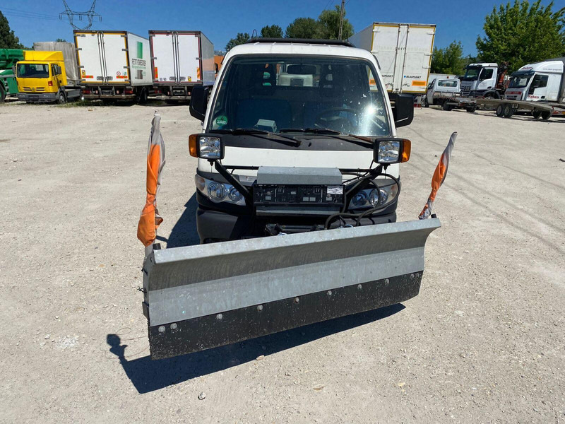 Piaggio Porter 1,2 d Pfau S90 - 4x4 - Tipper - snowplow - قلاب صغير: صورة 5 Piaggio Porter 1,2 d Pfau S90 - 4x4 - Tipper - snowplow - قلاب صغير: صورة 5