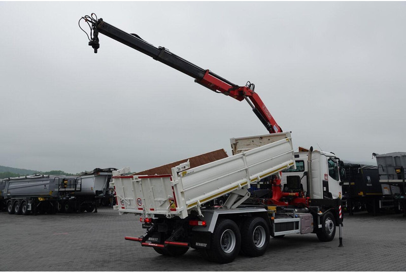 Renault C 380 / 6x4 / WYWROTKA 3 STRONNA  + HDS FASSI F135 / HYDROBURTA - شاحنة قلاب, شاحنة كرين: صورة 4 Renault C 380 / 6x4 / WYWROTKA 3 STRONNA  + HDS FASSI F135 / HYDROBURTA - شاحنة قلاب, شاحنة كرين: صورة 4