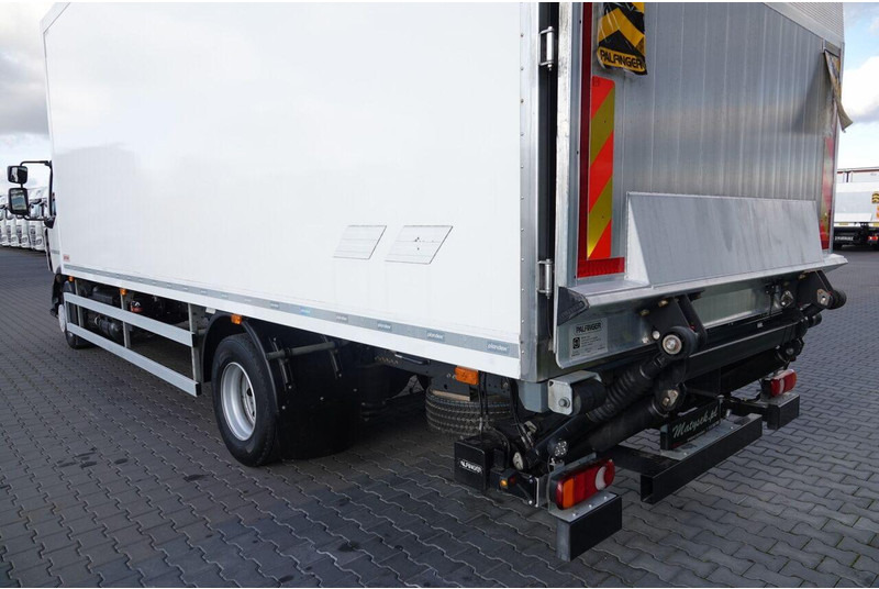 شاحنة ذات مبرد Renault D 250 / CHŁODNIA - 6,7 m / THERMO KING T 600R / + WINDA ZAŁADOWC: صورة 14 شاحنة ذات مبرد Renault D 250 / CHŁODNIA - 6,7 m / THERMO KING T 600R / + WINDA ZAŁADOWC: صورة 14