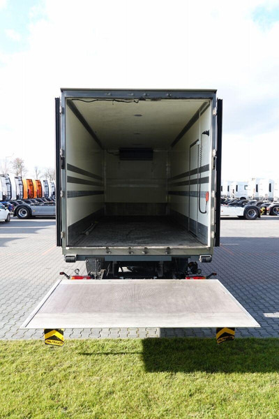 شاحنة ذات مبرد Renault D 250 / CHŁODNIA - 6,7 m / THERMO KING T 600R / + WINDA ZAŁADOWC: صورة 19 شاحنة ذات مبرد Renault D 250 / CHŁODNIA - 6,7 m / THERMO KING T 600R / + WINDA ZAŁADOWC: صورة 19
