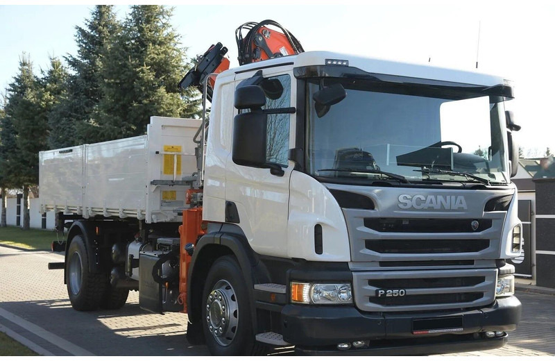 Scania P 250 - 3 way tipper + crane - شاحنة قلاب, شاحنة كرين: صورة 2 Scania P 250 - 3 way tipper + crane - شاحنة قلاب, شاحنة كرين: صورة 2