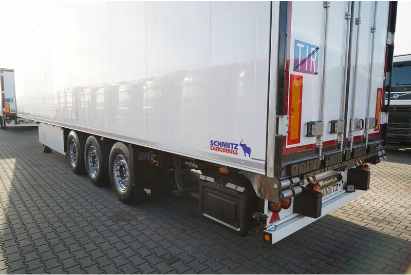 نصف مقطورة للتبريد Schmitz Cargobull CHŁODNIA / THERMO KING SLX 300 / HAKÓWKA / OŚ PODNOSZONA / KOSZ: صورة 11 نصف مقطورة للتبريد Schmitz Cargobull CHŁODNIA / THERMO KING SLX 300 / HAKÓWKA / OŚ PODNOSZONA / KOSZ: صورة 11